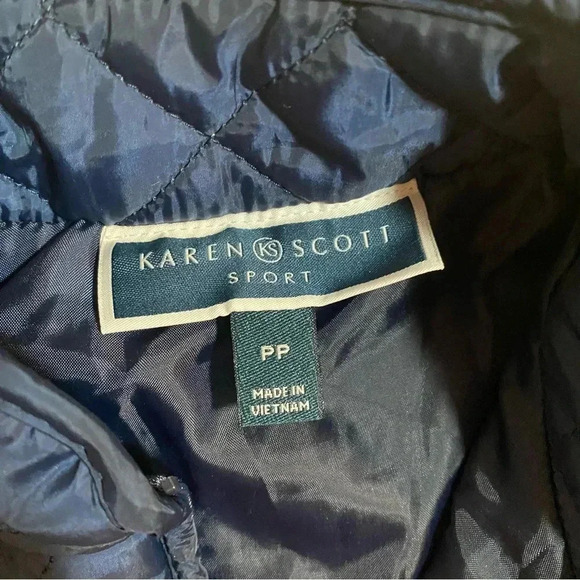 Lightweight blue women’s PP puffer vest - Picture 2 of 5